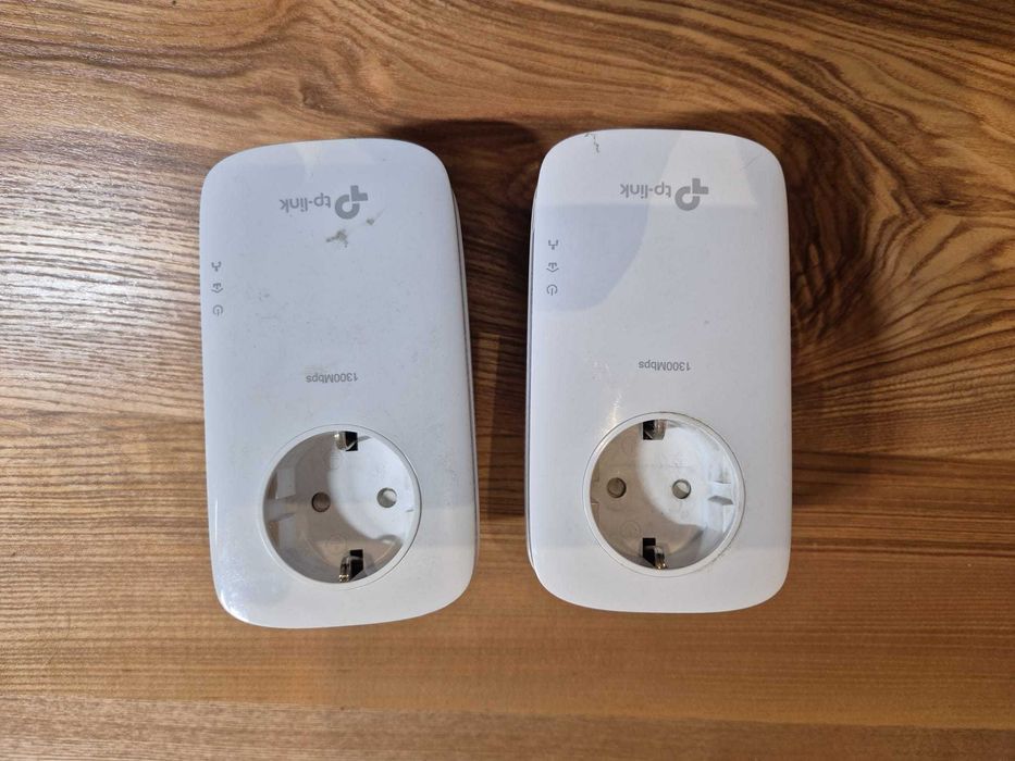 AV1300 powerline transmiter sieciowy