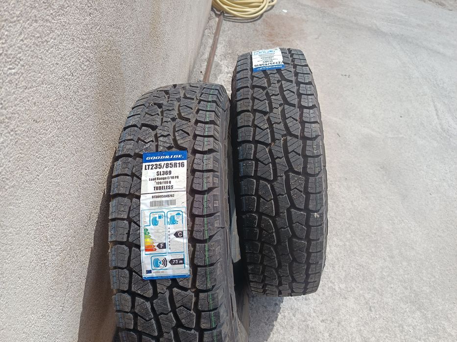 2 Pneus Goodride 235/85/16
