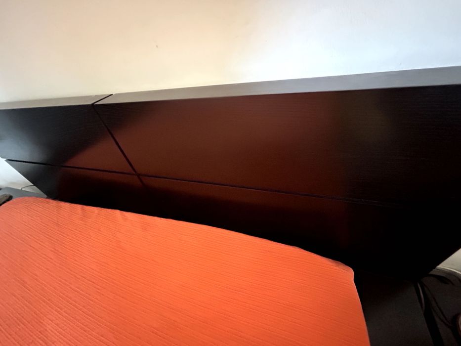 Cama Casal, colchão e duas mesas cabeceira