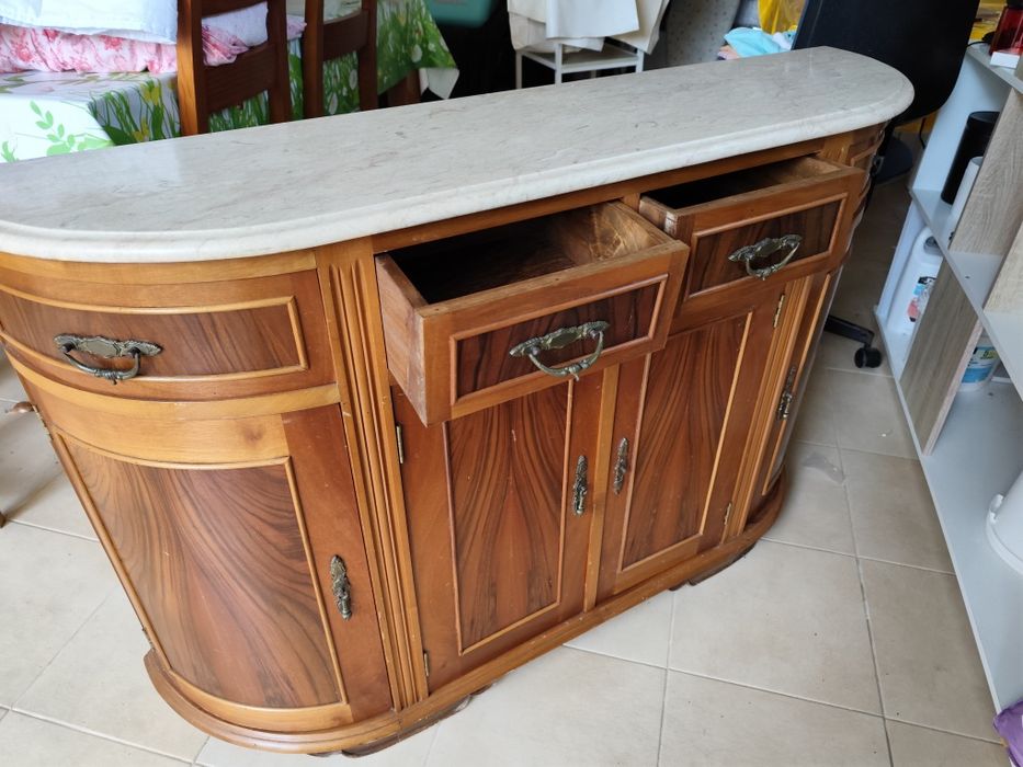 Móvel em cerejeira como novo