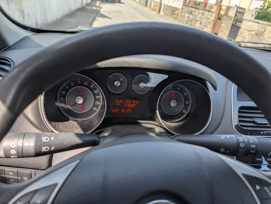 Fiat Punto 1.2 Attractive 67 mil km