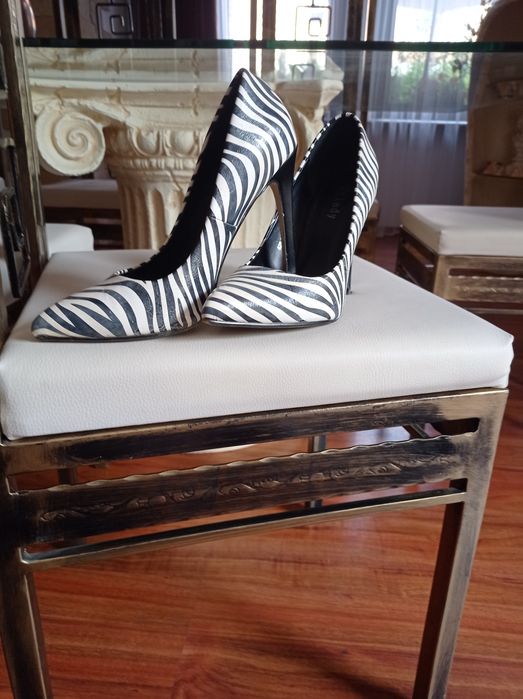 Szpilki w zwierzęcy print