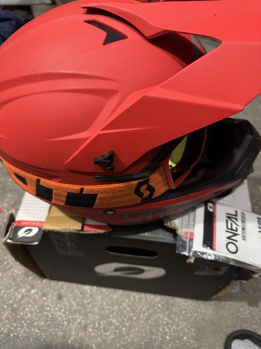 O'neal 1SRS Kask SOLID red + gogle scott quad dh hulajnoga 57/58 cm