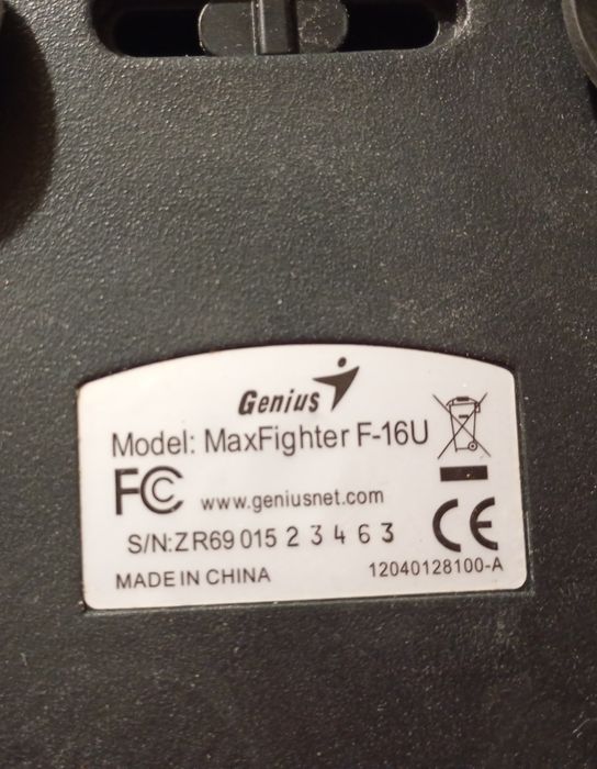 Genius MaxFighter F-16U 
USB-джойстик