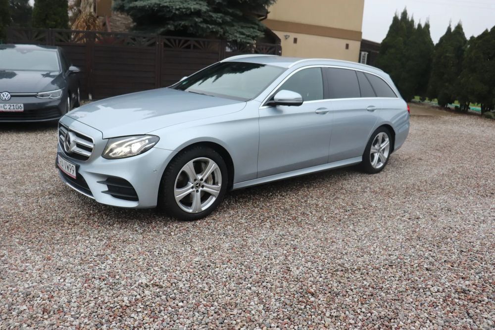 Mercedes-Benz Klasa E E350d AMG -Pakiet Kamery 360 Masaze Head-Up Burmester Ful Seris ASO