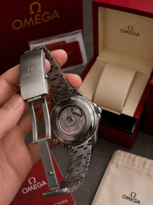 Мужские часы Omega Seamaster Diver 300m Blue