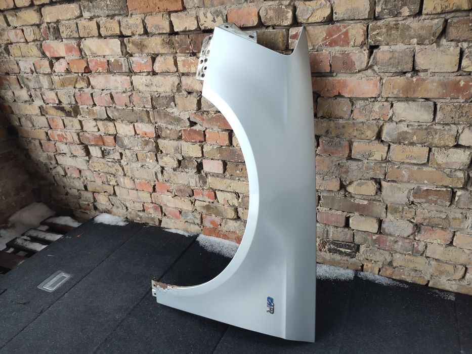 Крило переднє ліве Фольксваген Пассат Б6 крило VW Passat B6 LA7W