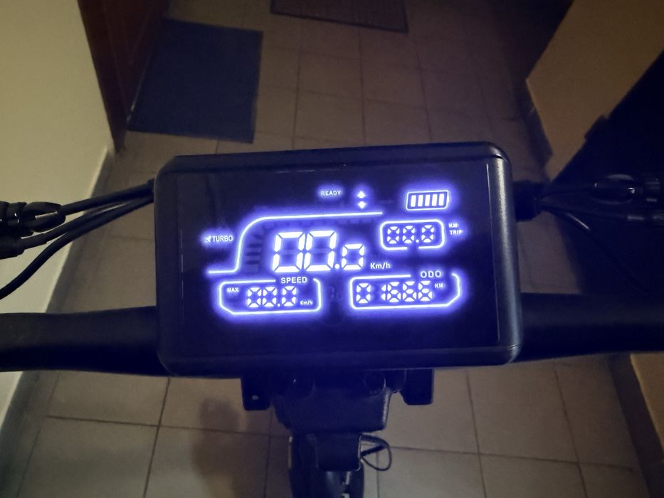 Продам електросамокат Tecros T8 dual 48v 20Ah 2×1000w
