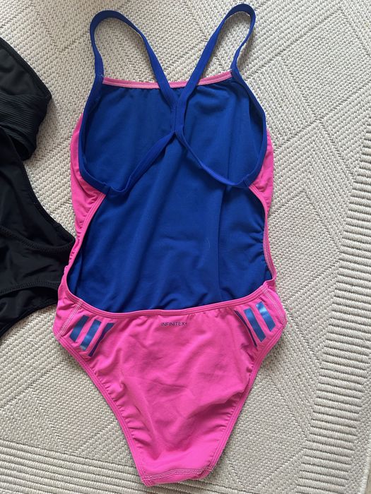 Суцільні купальники adidas