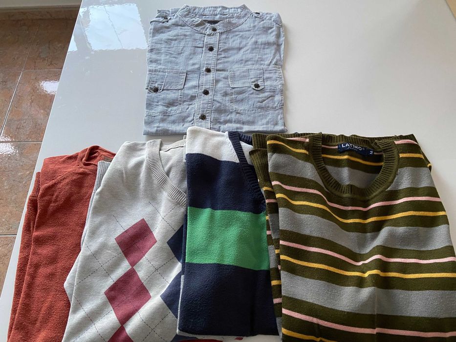 T-shirts e camisolas de homem (várias) [tamanhos S e M]
