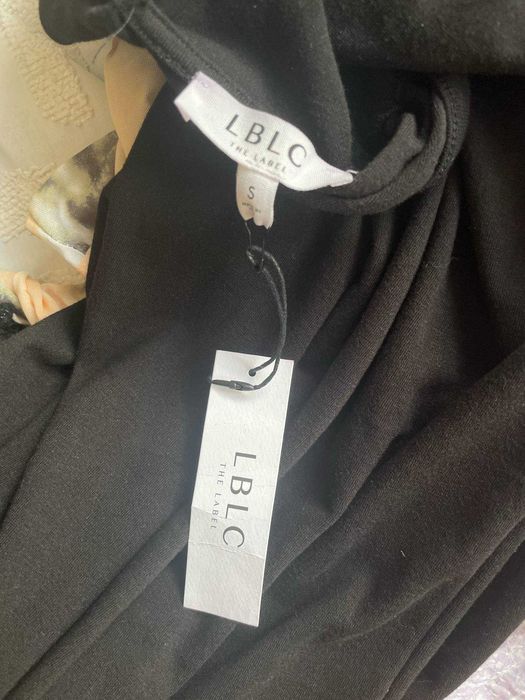 Sukienka nowa z metką rozcięcia