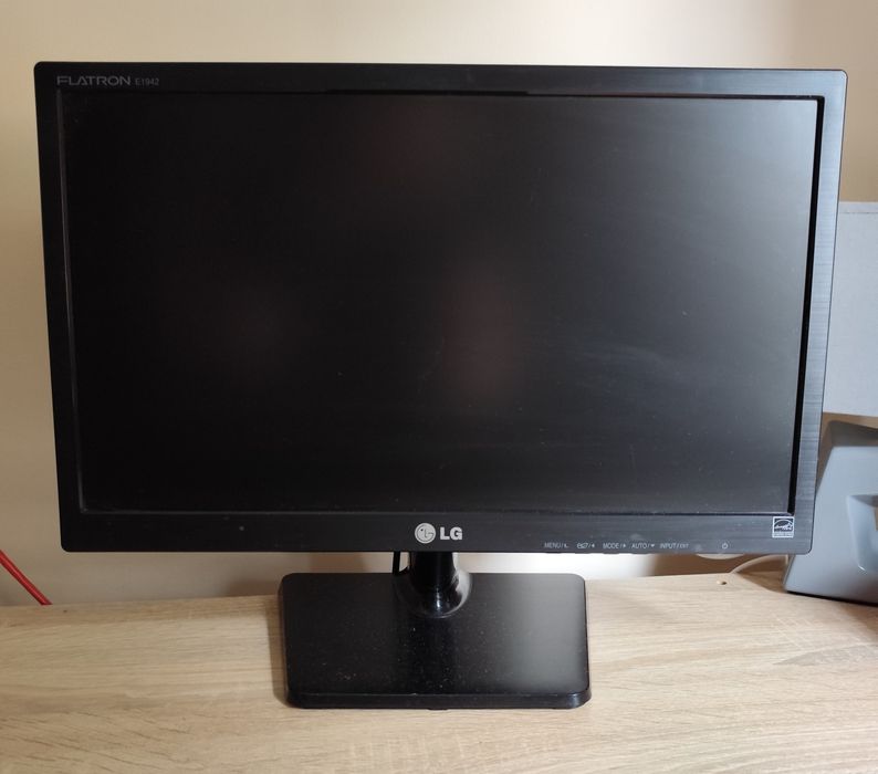 Monitor LG Flatron 19' E1942C-BN