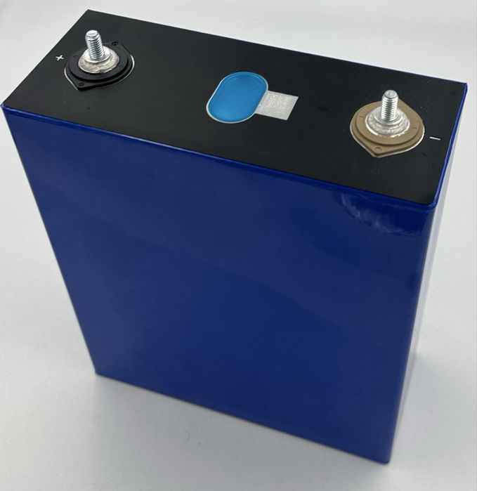 Акумулятор LiFePO4  EVE LF304  304 Ah - 3.2V Литий железо фосфат