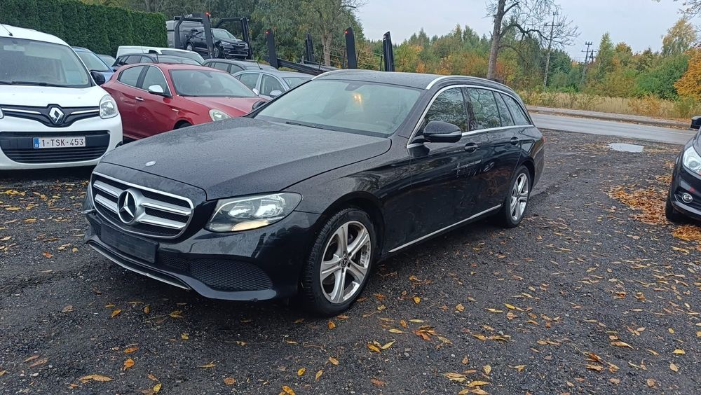 Mercedes-Benz Klasa E Uszkodzony silnik zerwany rozrząd