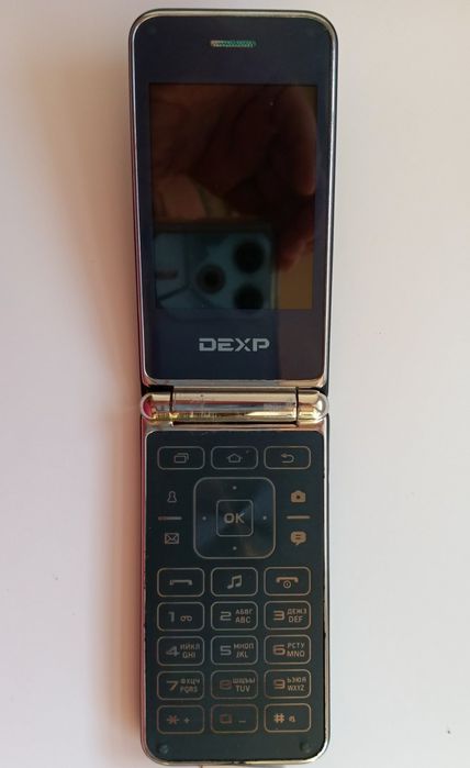 Кнопочный телефон DEXP