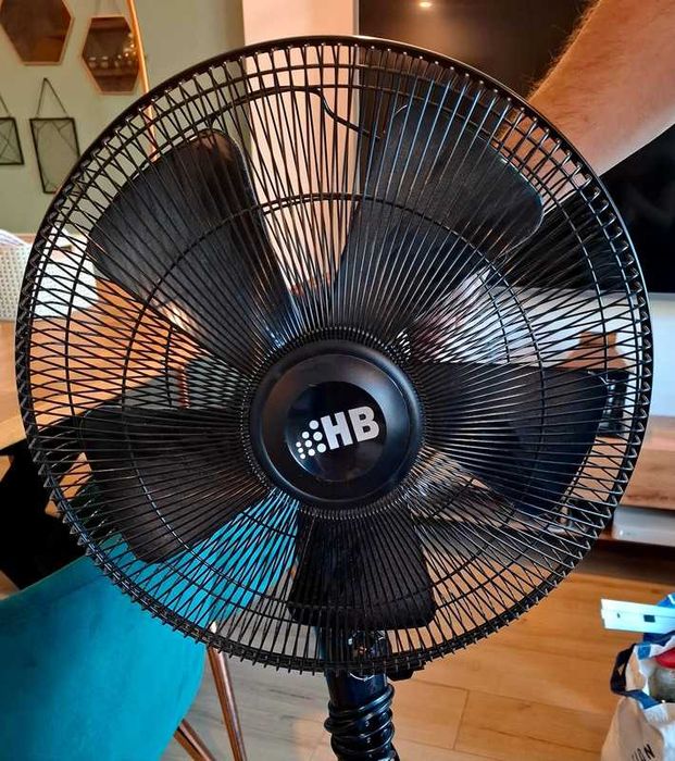 Wentylator podłogowy HB SF4004B czarny