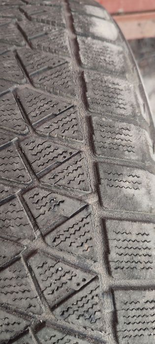 Продам шини R 18