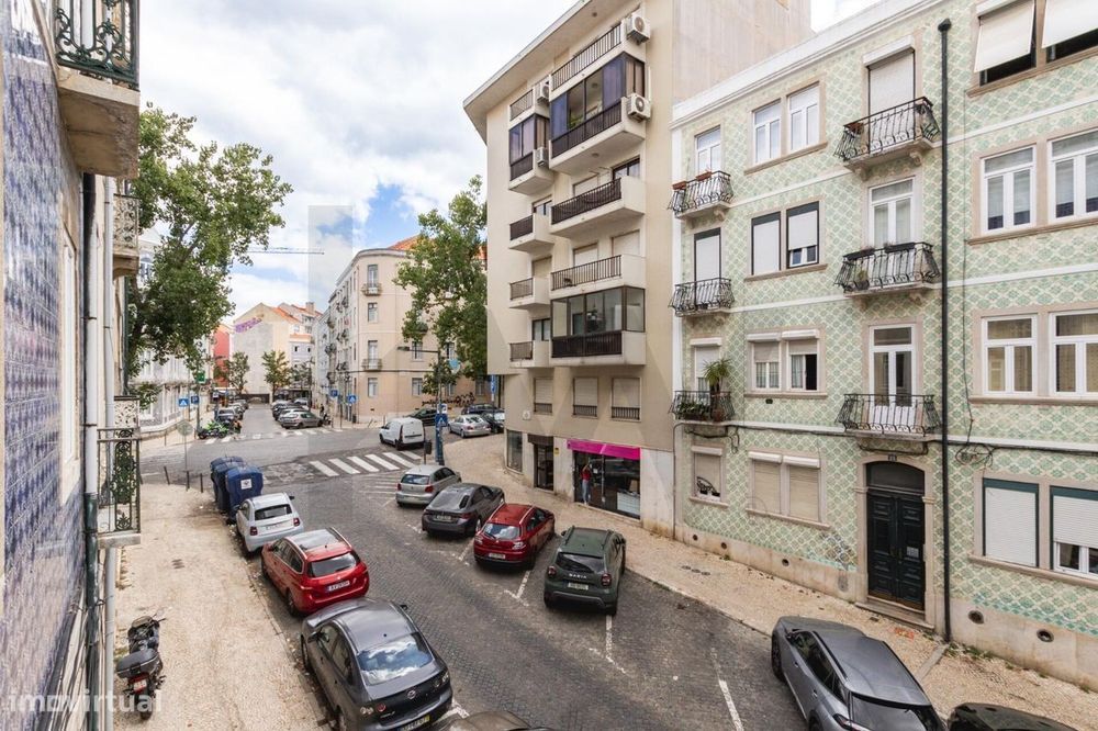 Apartamento T2+1 com elevado potencial de renovação no Centro de Lisbo