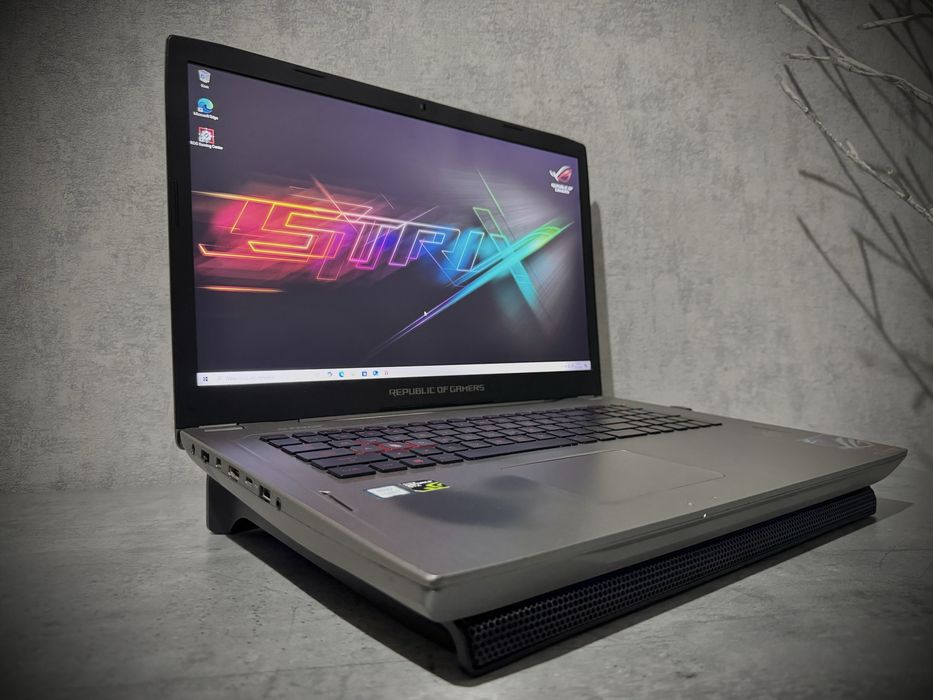 ASUS ROG Strix GL702VS (laptop gamingowy)