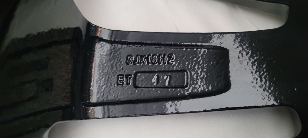 Alufelgi 18 Audi A3 A6 A8 VW Golf Passat 5x112