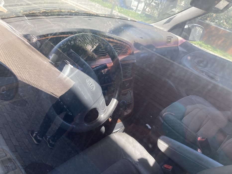 Kia carnival ano 2000