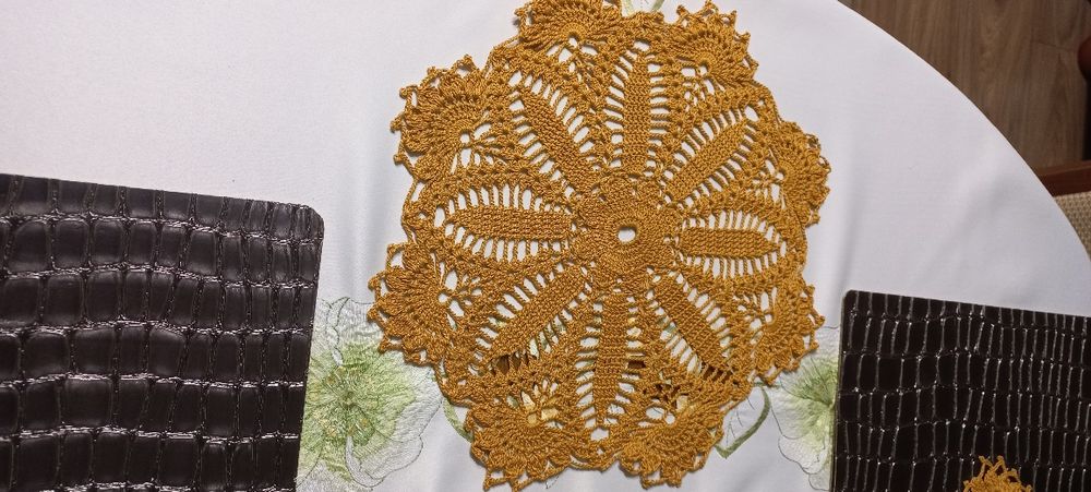 3 Serwetki robione na szydełku