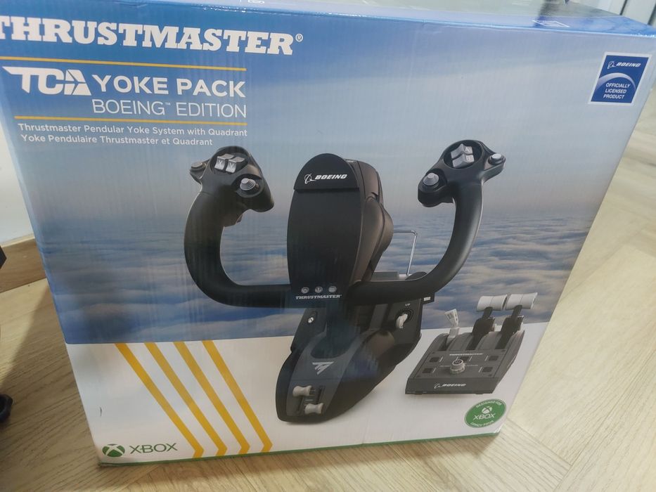 Thrustmaster TCA Yoke Pack Boeing Edition – Wolant i Panel Przepustnicy Xbox / PC