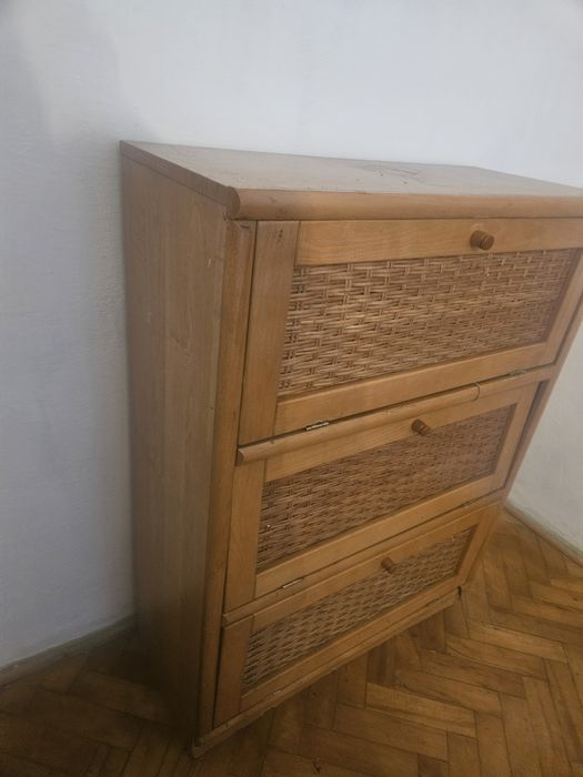 Szafka na butu do małej renowacja