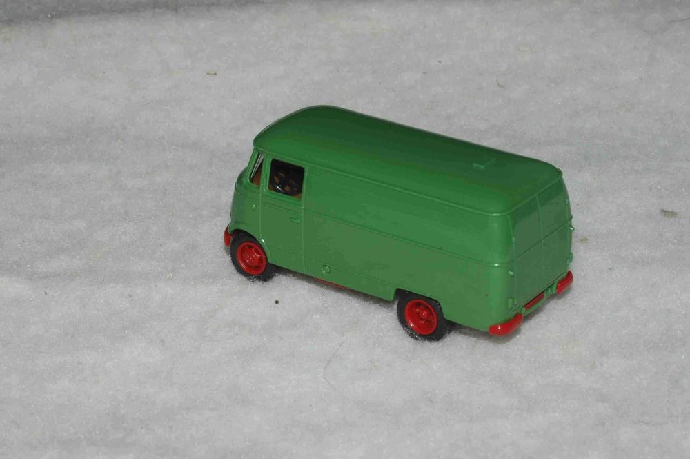 Furgão Mercedes Benz (BREKINA) HO