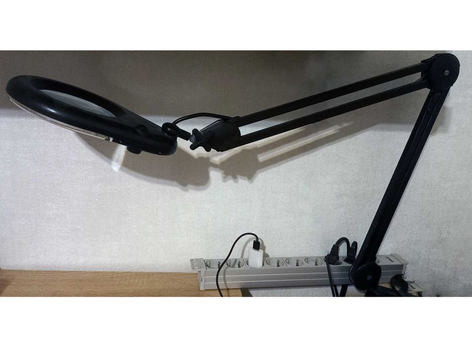 Лампа зі збільшувальним склом 8D 60LED SMD ЧОРНА