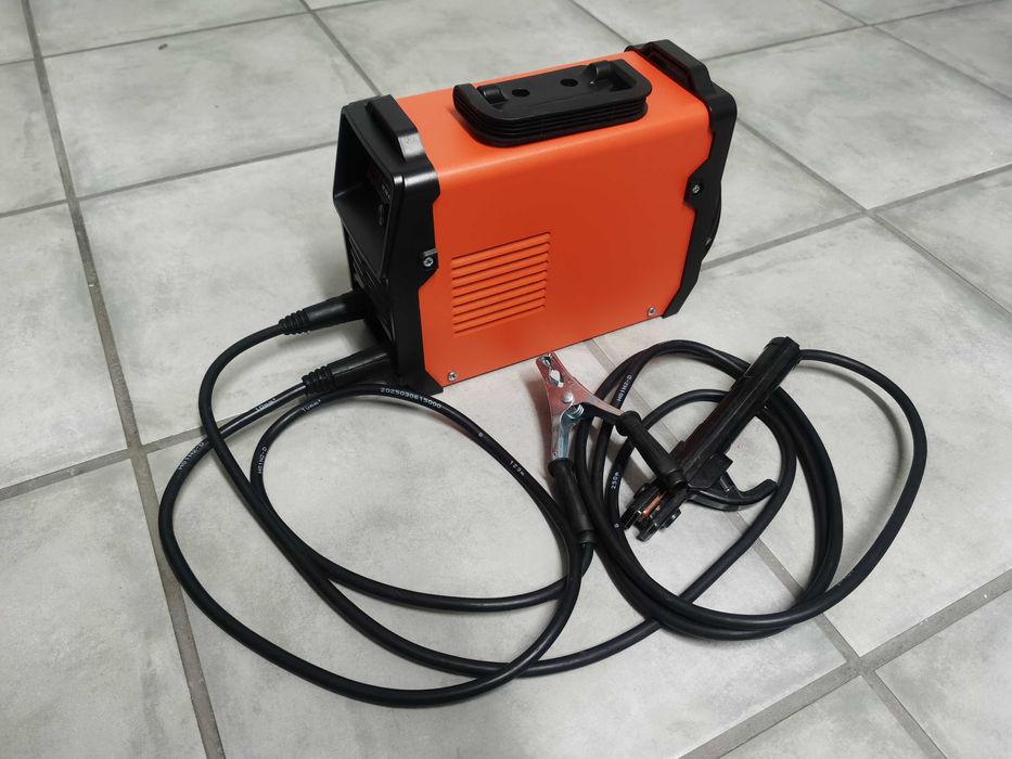 Máquina soldar inverter 300A - NOVA - 70€