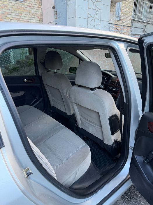 Продам Peugeot 207 2006 2.0