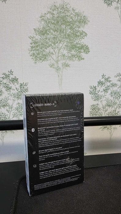 Крипто-гаманець Ledger Nano X Cosmic Purple