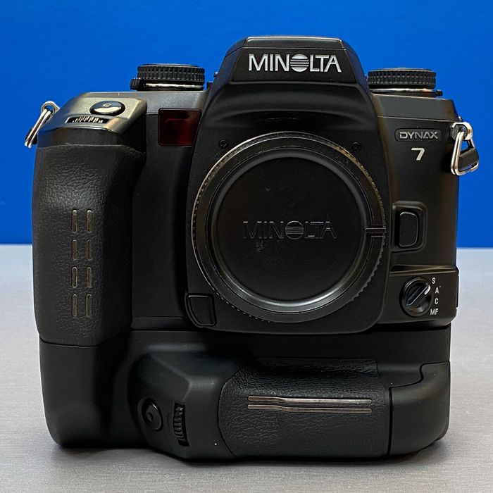 Minolta Dynax 7 (Corpo) + Grip