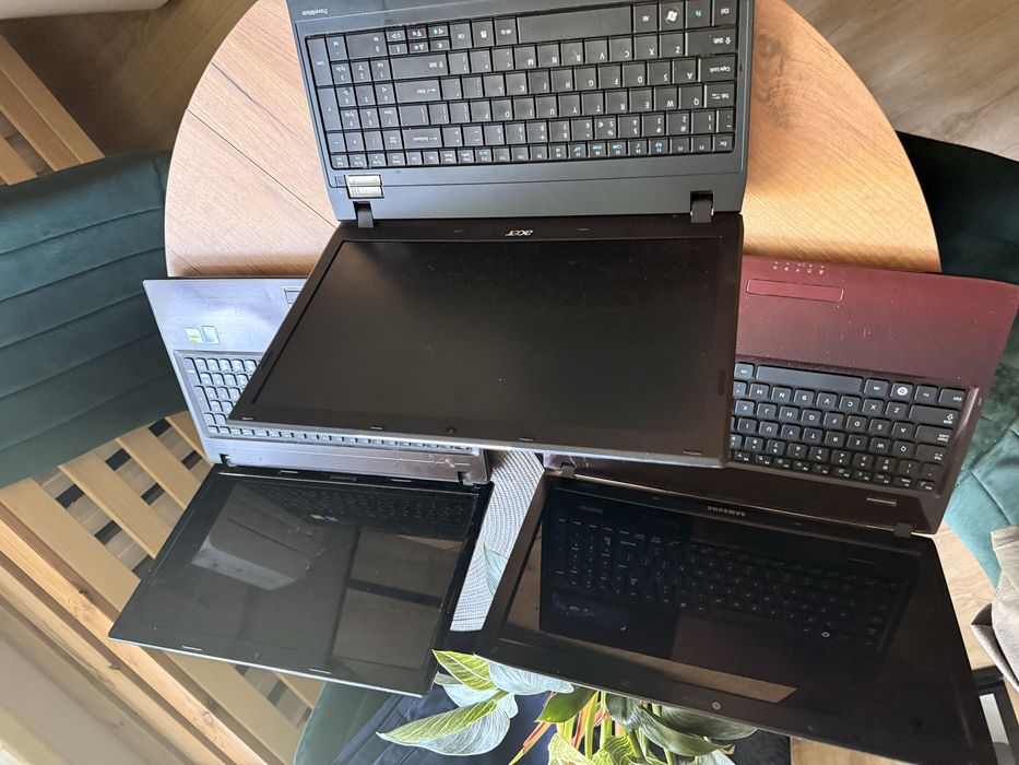 3 laptopy sprawne