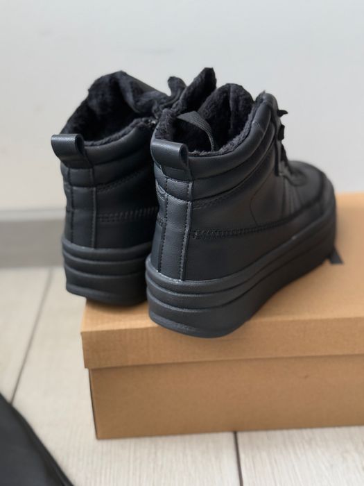 Кросівки зимові високі шкіряні