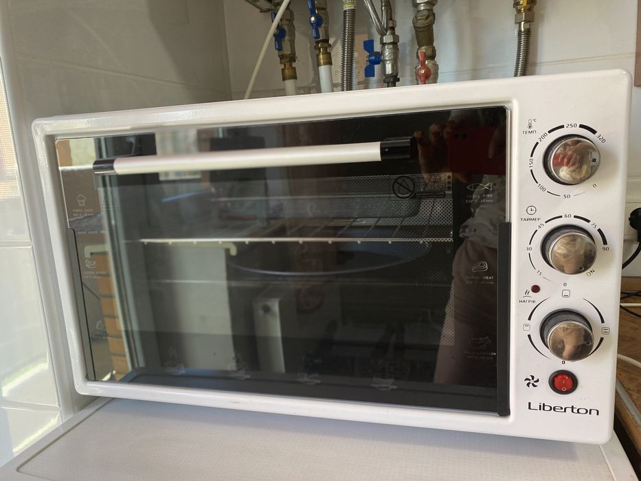 Пічка електрична Liberton leo-482 48л.