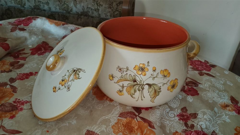 Кастрюля глиняна, кераміка