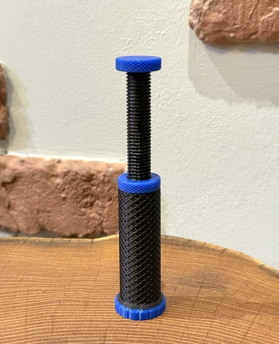 Regulowana podpórka pod kartę graficzną GPU 75–125 mm, personalizacja