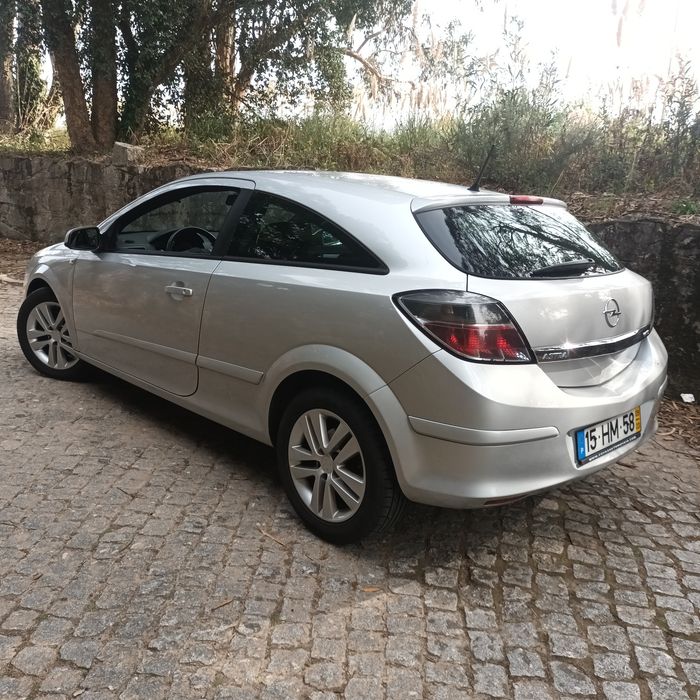 Opel Astra h gtc 1.4 gasolina 2009
