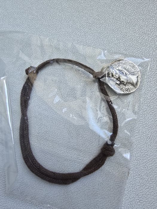 Bransoletka na sznurku brązowa moneta Grecja antyk boho