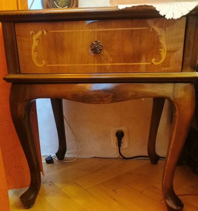 2 szafki nocne, lite drewno gięte, połysk, wzór,,do komletu, stan. b.