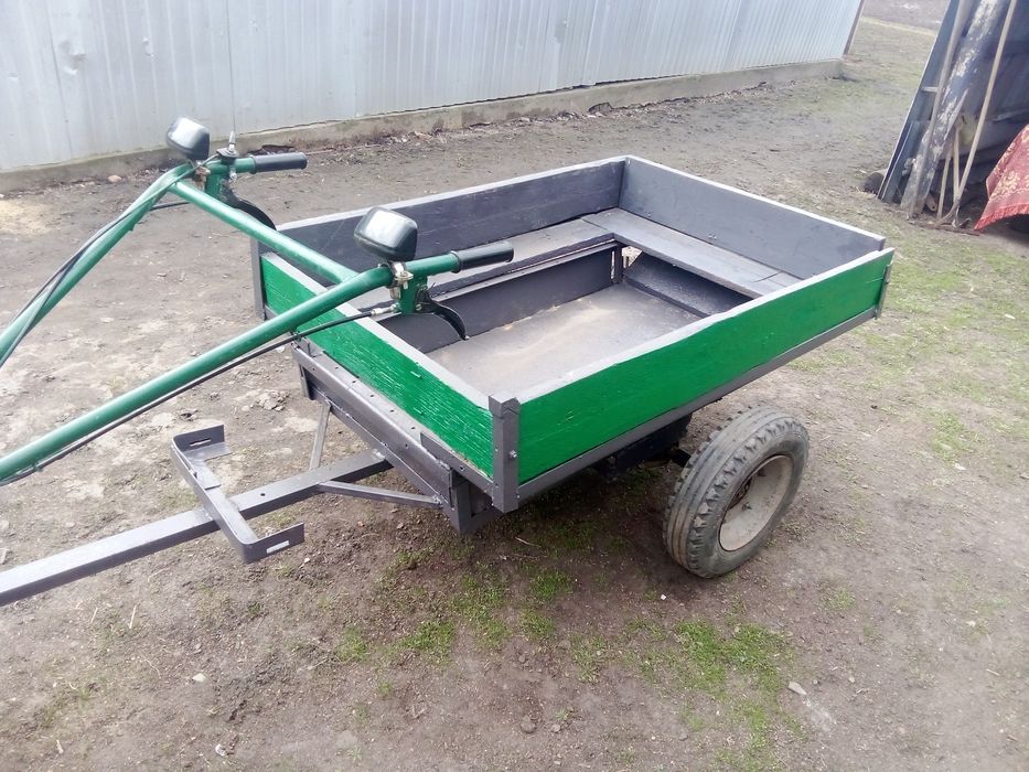 Продам надійний причеп .