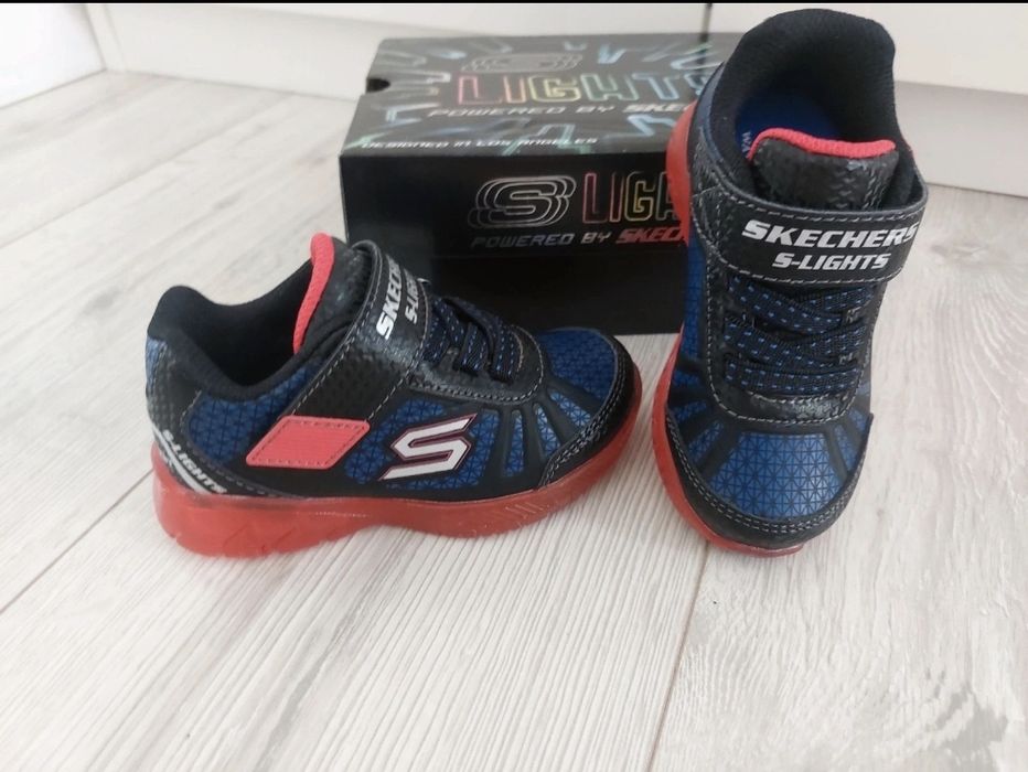 Sneakersy świecą buty dla chłopca rozm. 23 nowe