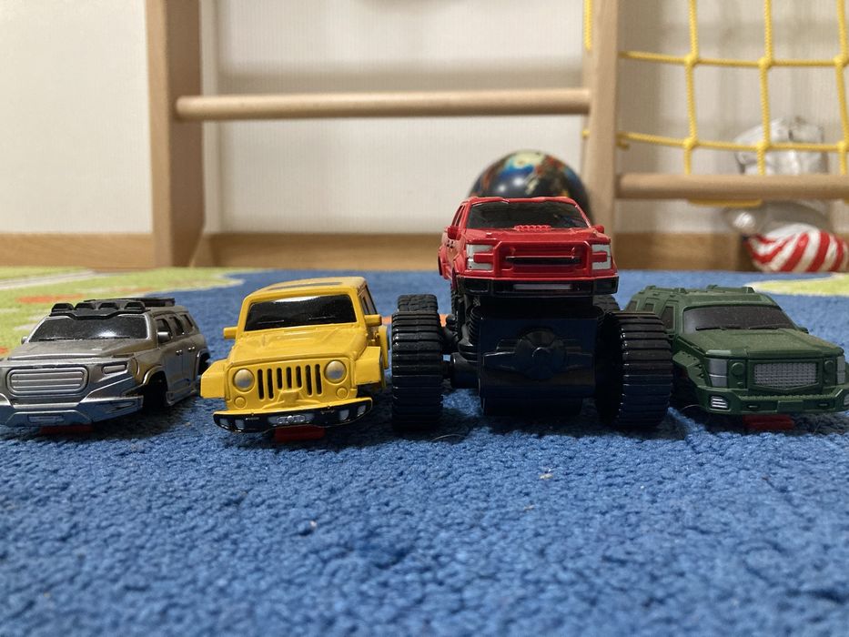 Машинки іграшки джип монстертрак фургон з причепом автовоз трактор