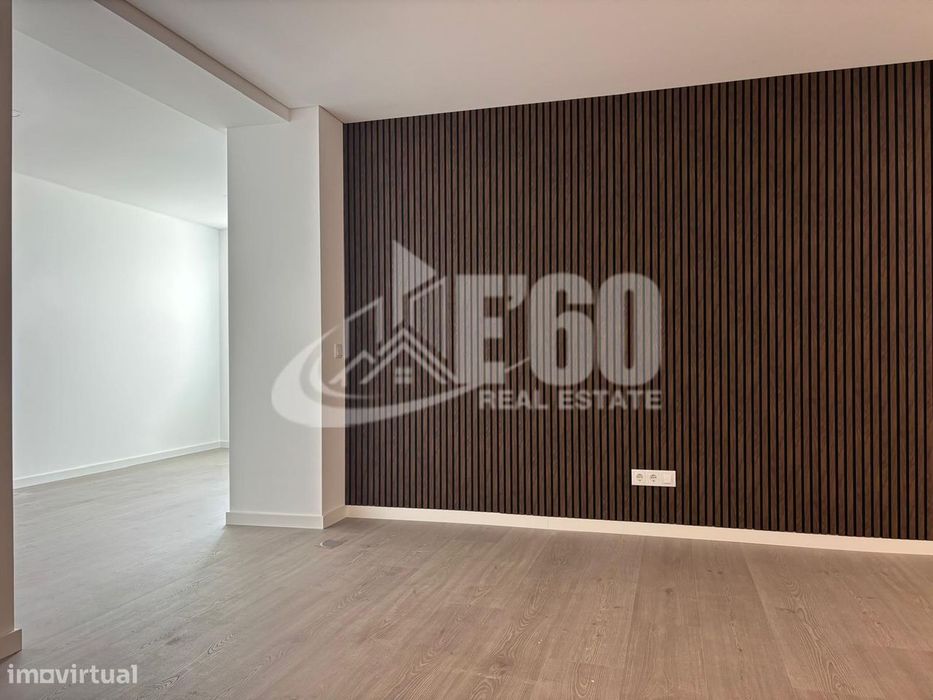 Apartamento T3 Remodelado Para Arrendamento Esmoriz