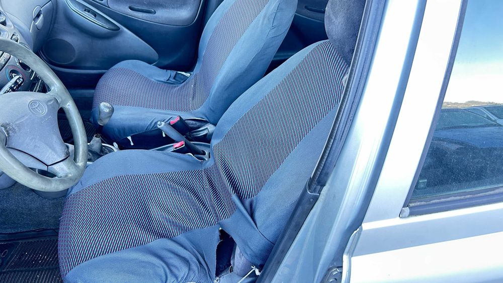 Toyota Yaris 1.4 4D4 Só Para  Peças