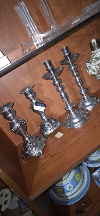 Castiçais em estanho