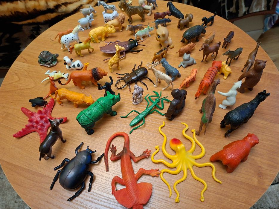 figurki zwierząt ponad 60 sztuk