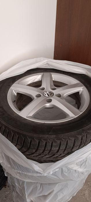 Комплект колёс MICHELIN LATITUDE ALPIN LA2 255/55 R18 109H XL
 
Подроб